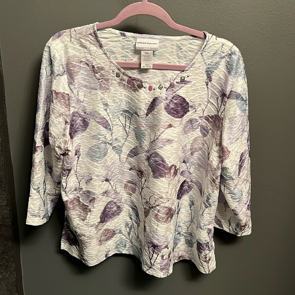 alfred dunner top with mid length sleeves